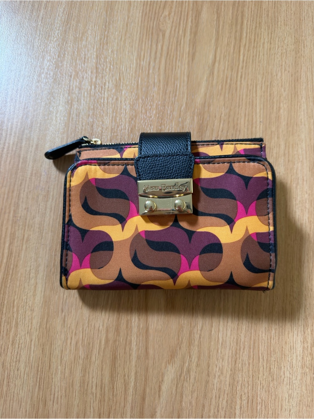 Vera Bradley Compact Patterned Women's Wallet - Multicolor - Picture 1 of 2